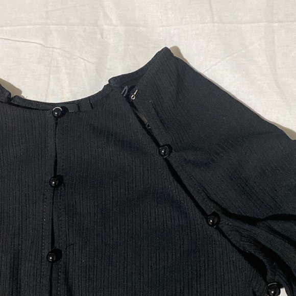 H:ours Diara top in black - Picture 7 of 9